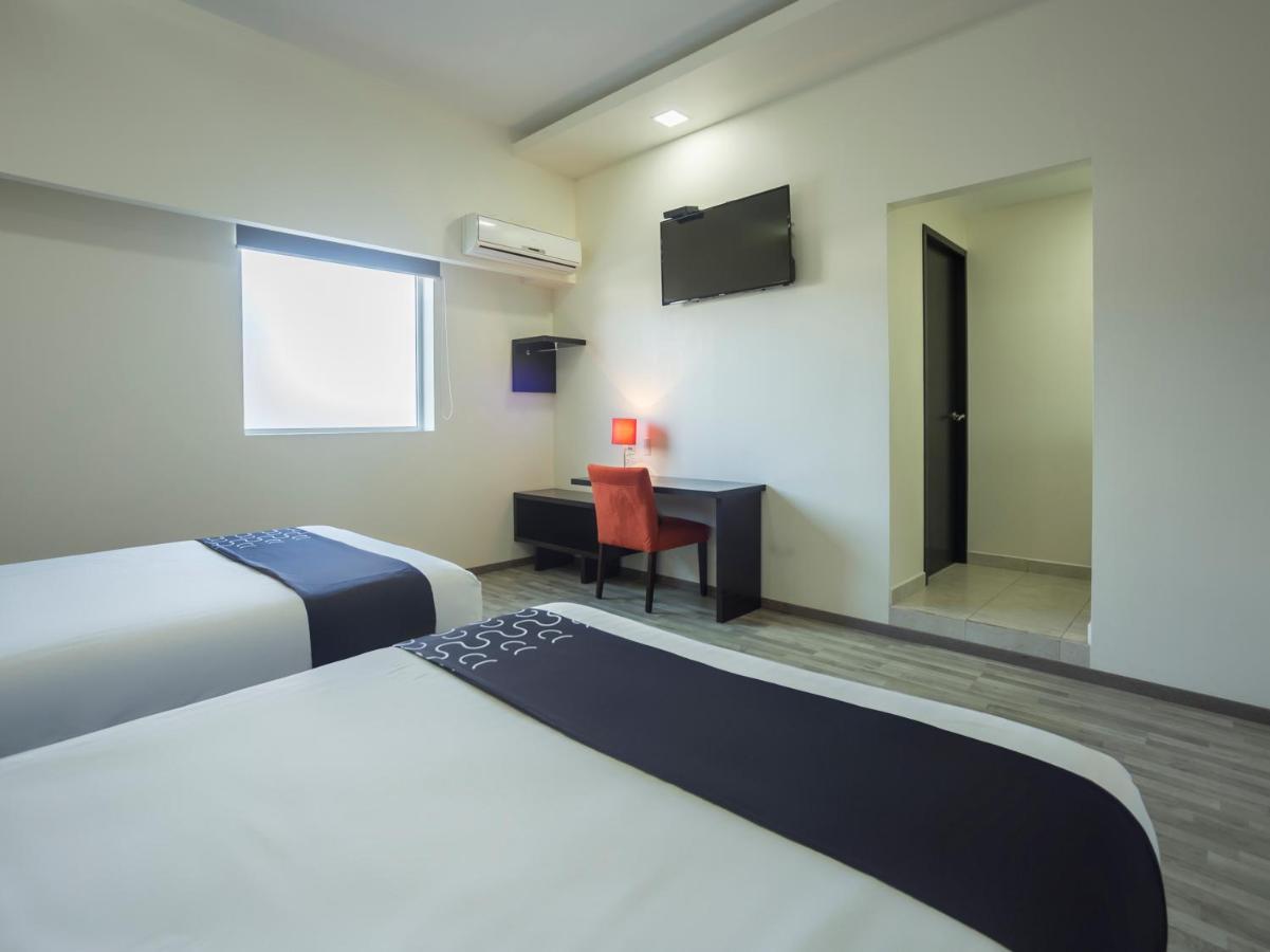 Smart Hotel Monterrey Kültér fotó